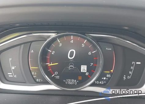 2017 Volvo Xc60 T5 Inscription z USA, uszkodzony, nr VIN YV440MDU1H2173819